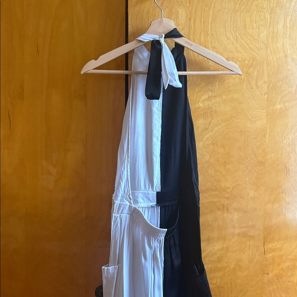 Fashion Brand Company Silky Black and White Halter Jumpsuit size small EUC - Picture 6 of 10